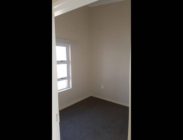 2 BEDROOM PROPERTY TO RENT IN BUH-REIN